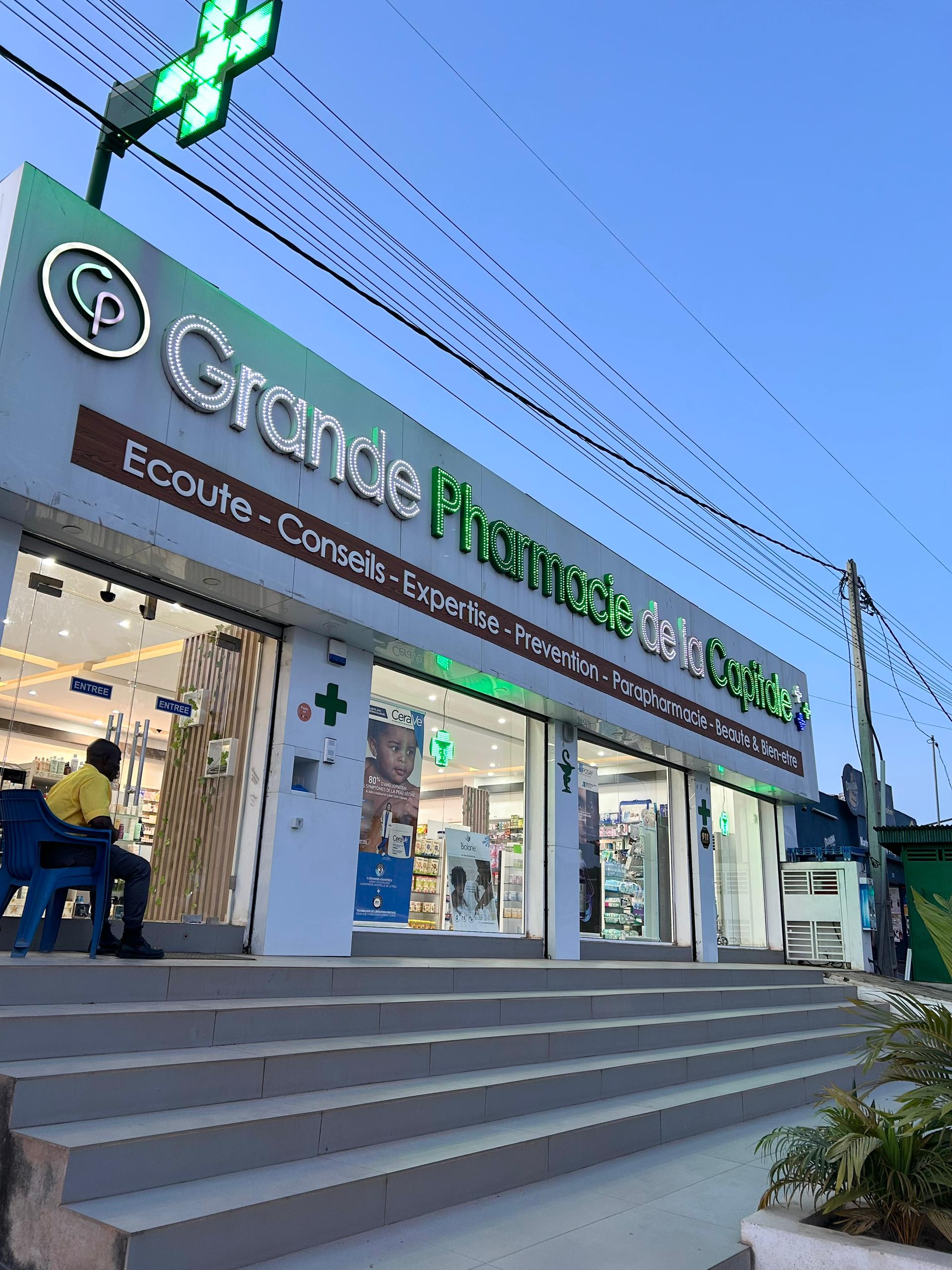 Grande Pharmacie de la CAPITALE